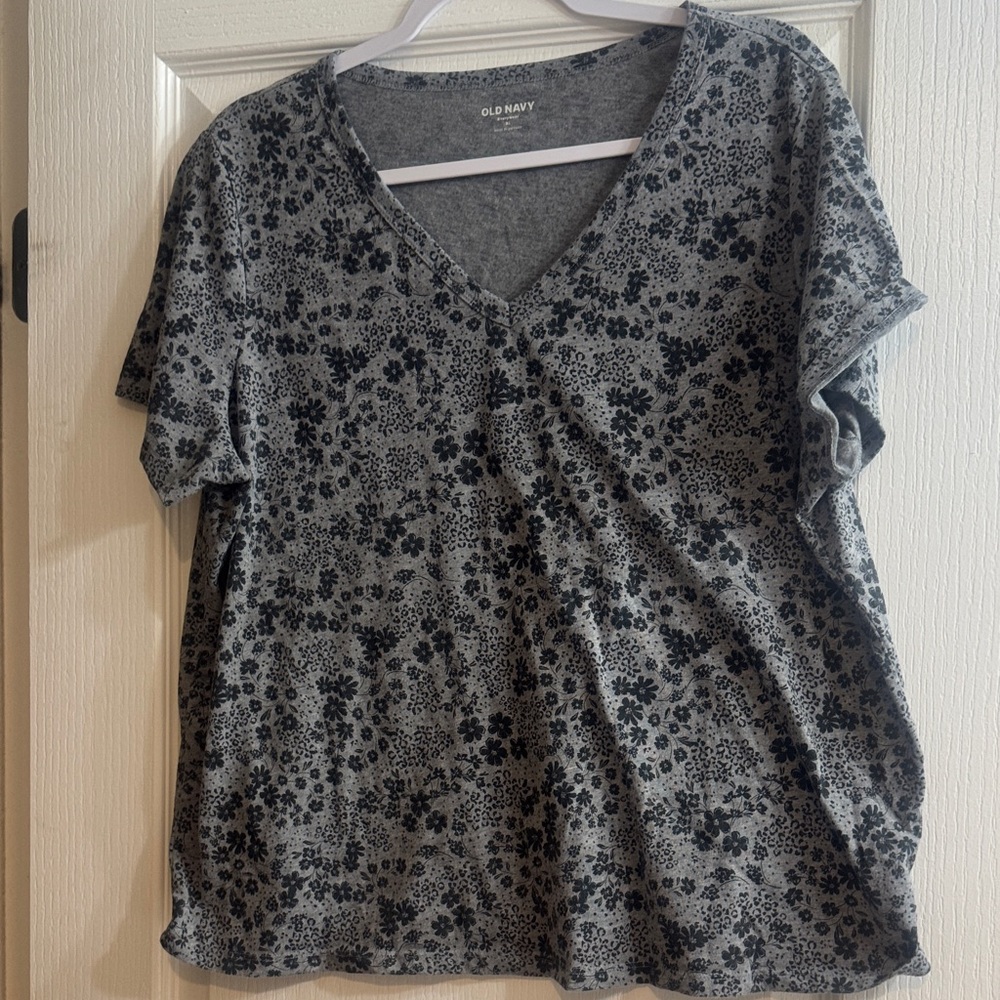 Old Navy Black Floral Short Sleeve Top